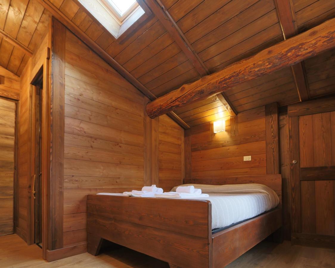 Lou Subric Hotel Stroppo Kültér fotó