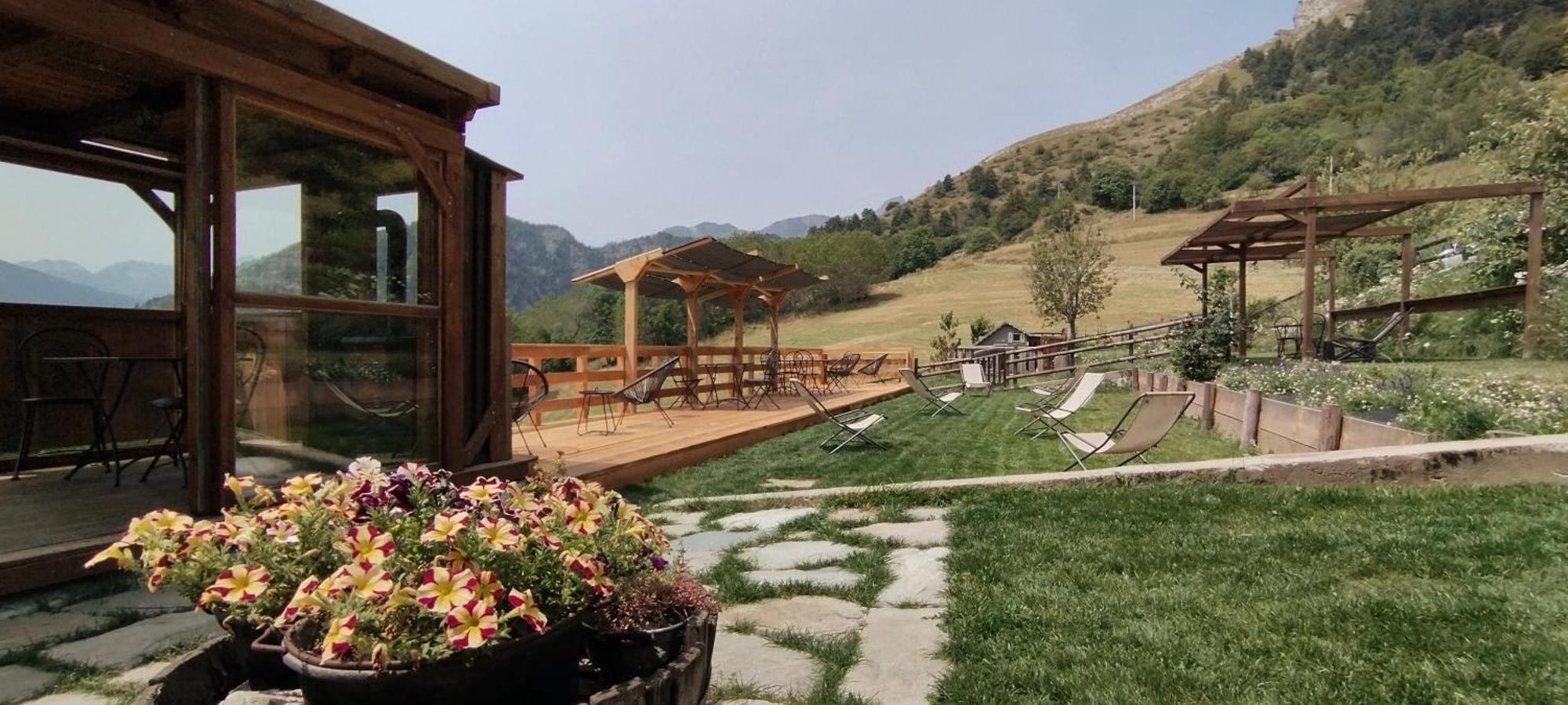 Lou Subric Hotel Stroppo Kültér fotó
